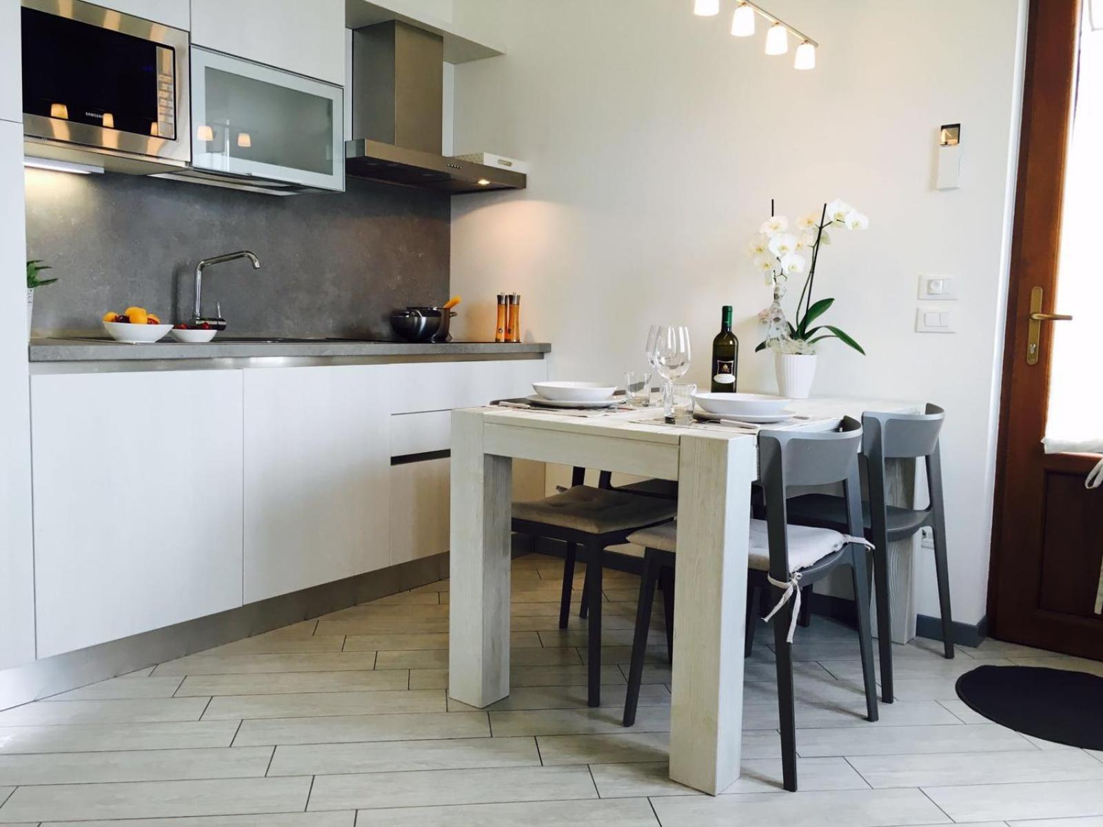 Apartamento Residenza Le Camelie Oggebio Exterior foto